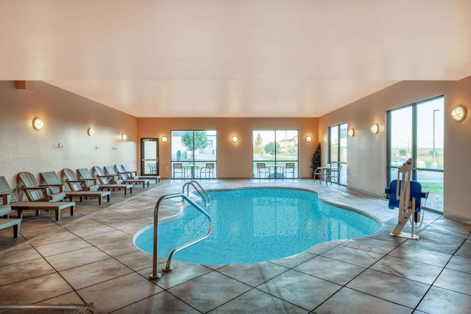 Baymont By Wyndham Rapid City Zewnętrze zdjęcie